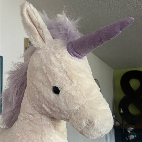 Gigantic purple unicorn! 🦄 - Picture 2 of 4